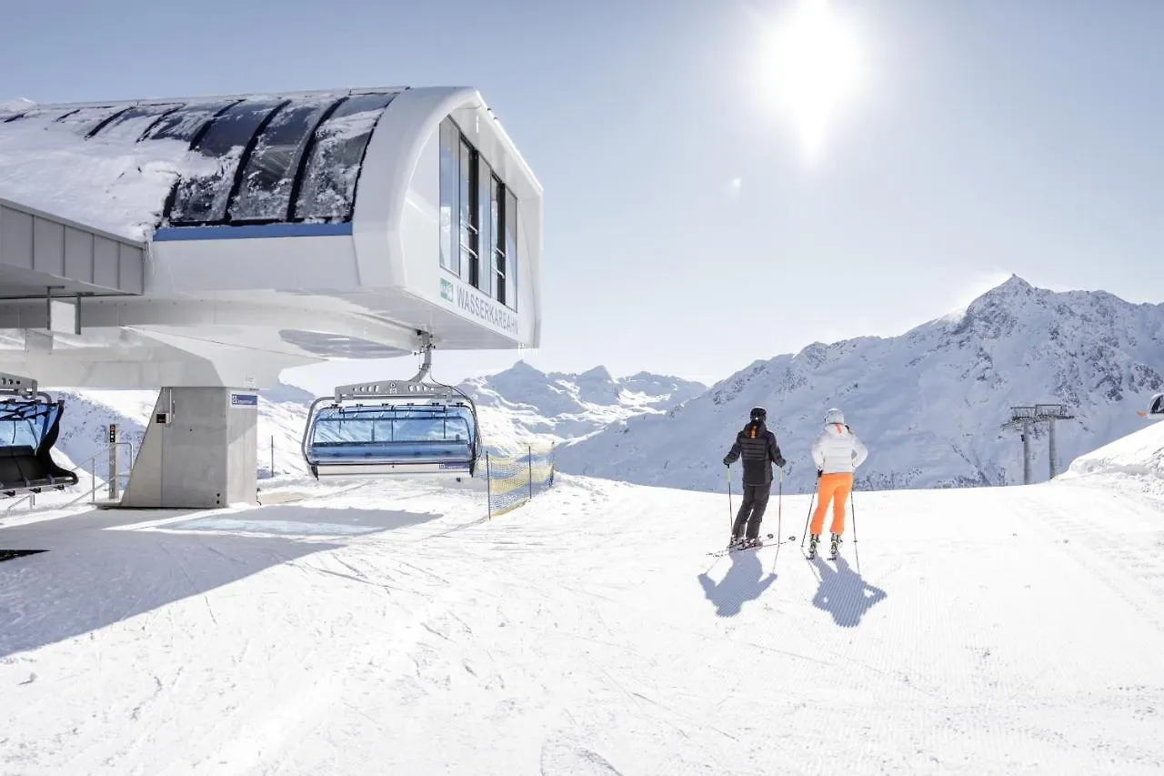 Das Central - Alpine . Luxury . Life 5*, Solden Austria