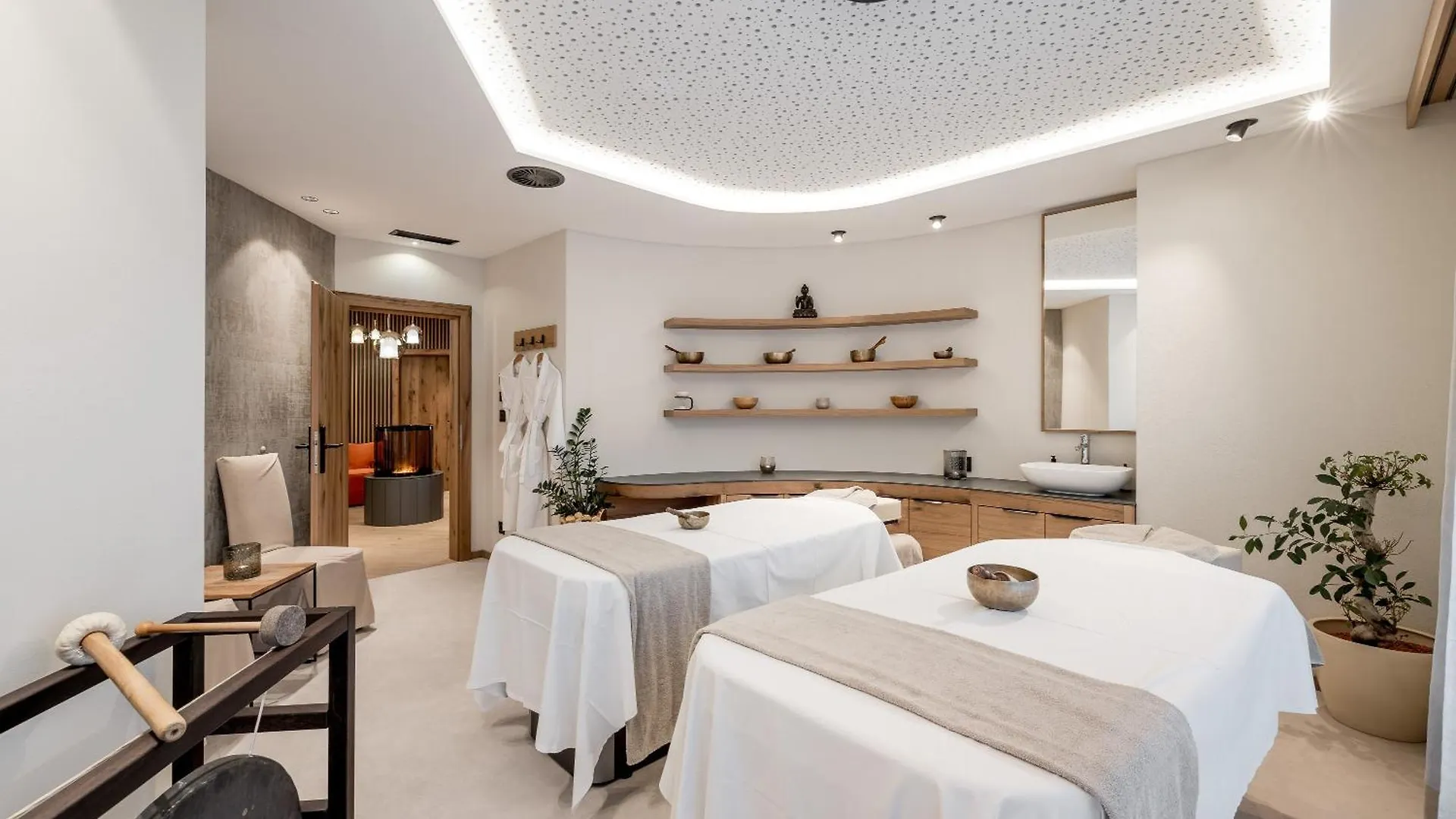 Hotel Das Central - Alpine . Luxury . Life