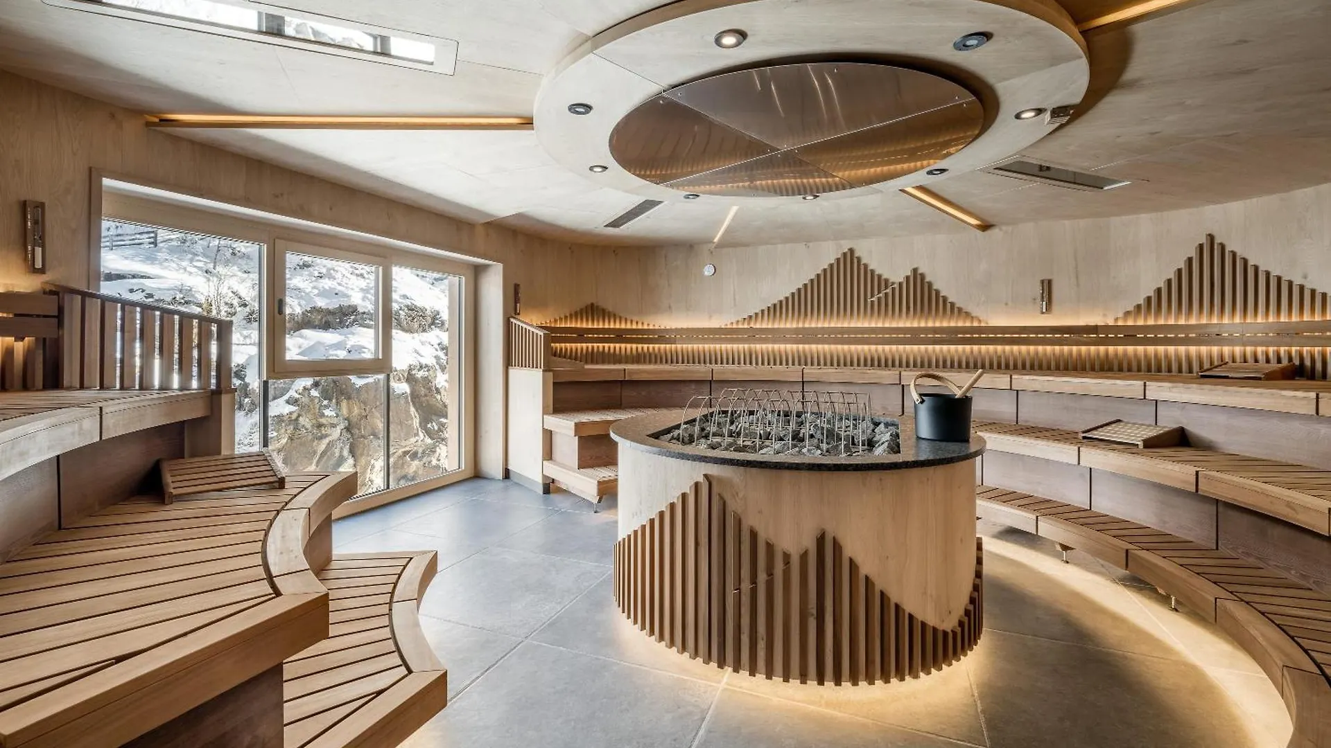 ***** Hotel Das Central - Alpine . Luxury . Life Austria